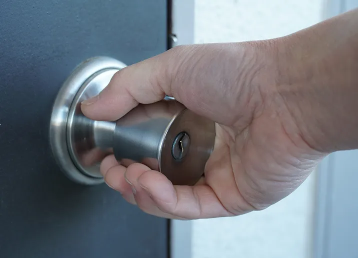 ドアノブ・ドアハンドルの交換