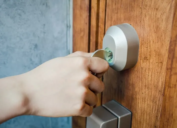 鍵が折れてしまった・鍵穴に詰まってしまった